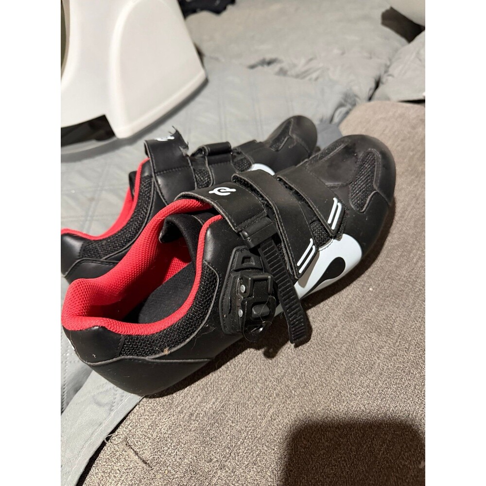 Men’s Peleton cycling shoes adjustable straps